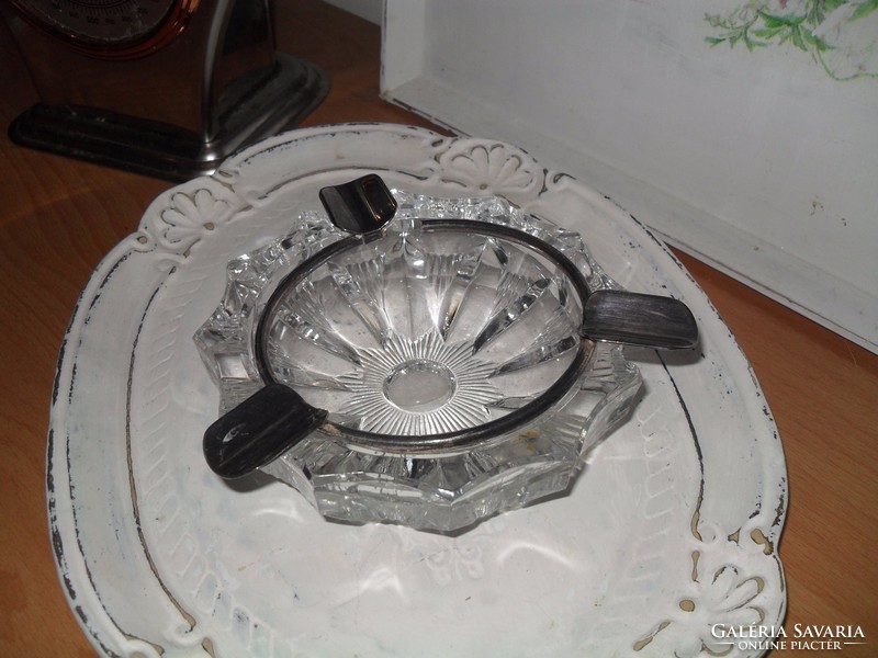 Cast glass ashtray