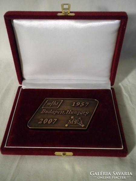 R059 Díszdobozos MFKI 1957-2007 MFA emlékérem