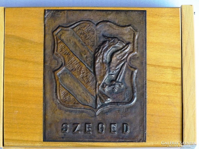 0I901 Szeged címeres retro fadoboz
