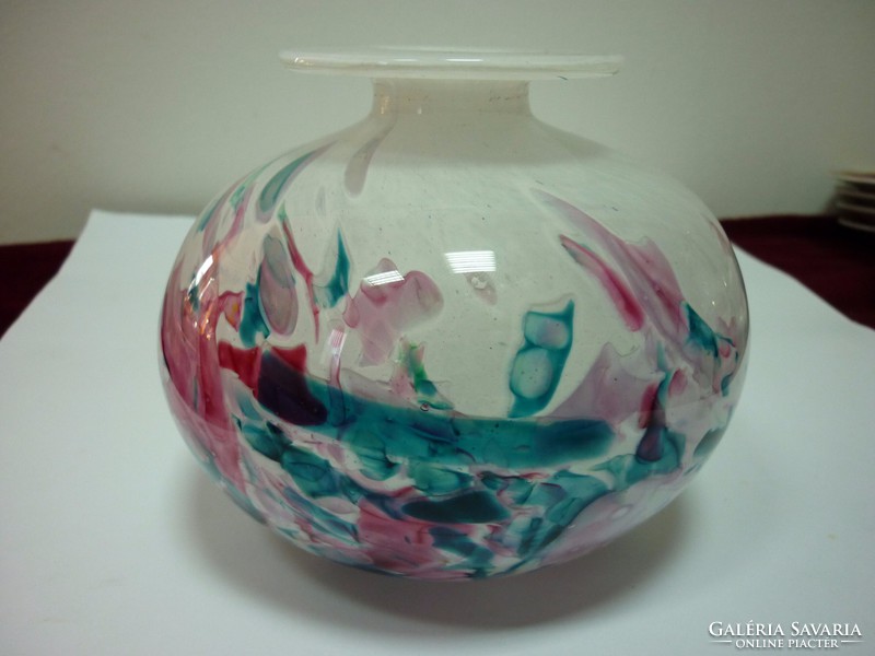 Phoenician müvészi üveg váza