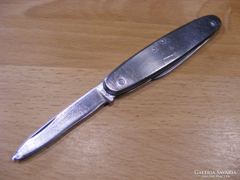 Fém nyelű bicska kés zsebkés