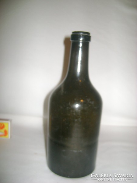 Régi üveg palack