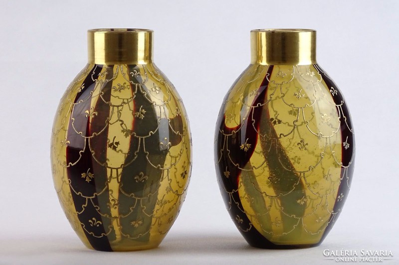0J559 Régi aranyozott fújt üveg váza pár 16.5 cm