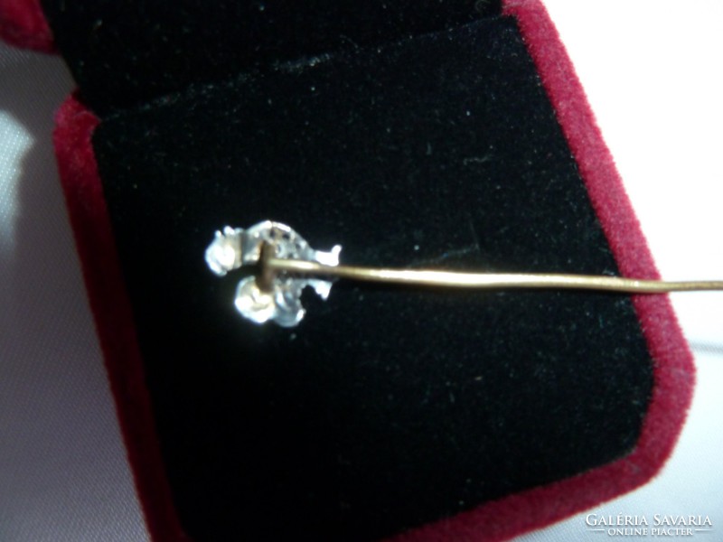 14K gold needle with rose cut diamonds