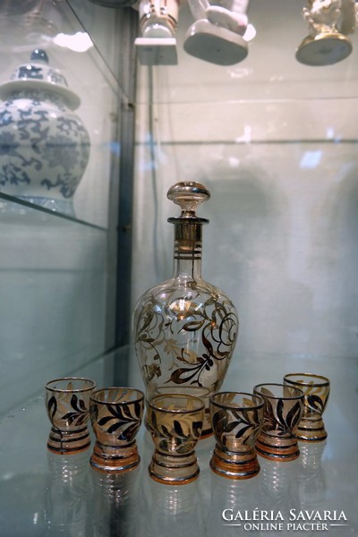 Liqueur set with silver painting. -01725