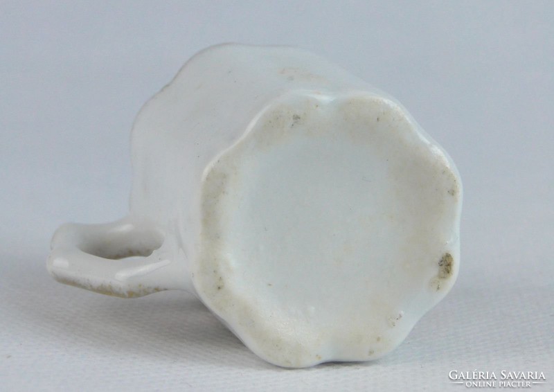 0J919 Antik kisméretű porcelán kávéscsésze
