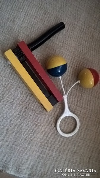 2-Piece old retro game. Rattle and wooden clapper in one