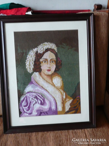 Régi kézi munka goblein kép, lila kabátos nő