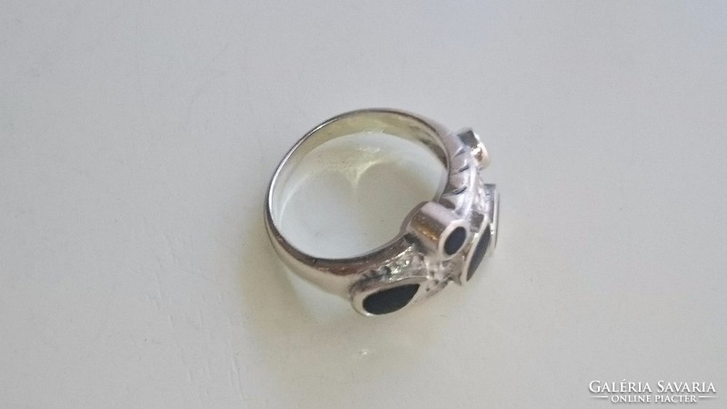Ezüst gyűrű onix kövekkel 925.