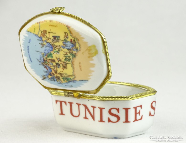0K482 Kisméretű tunéziai porcelán szelence