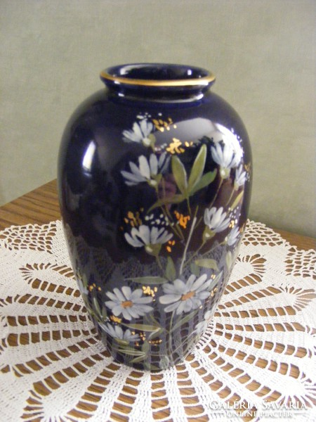 Hand-painted porcelain vase
