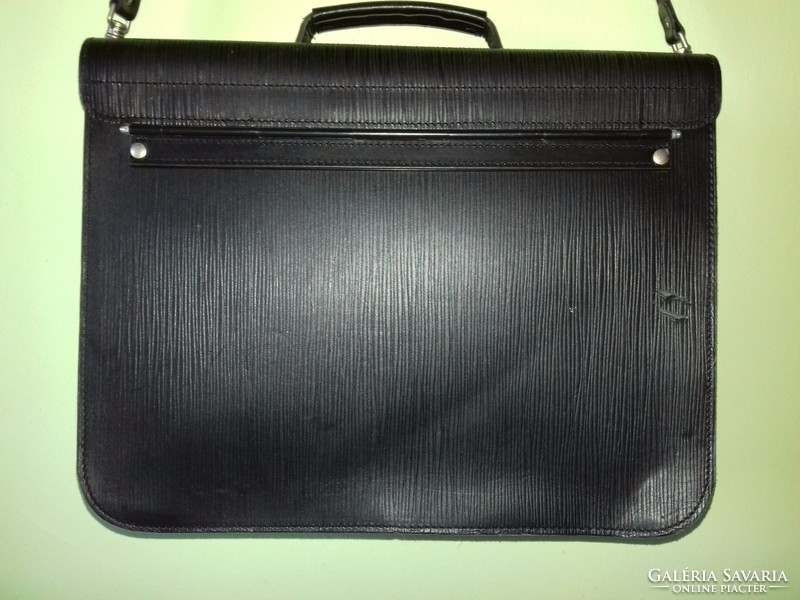 Very good value for money! Now on sale! Mc neill ffi. Quality leather briefcase with new, paper label