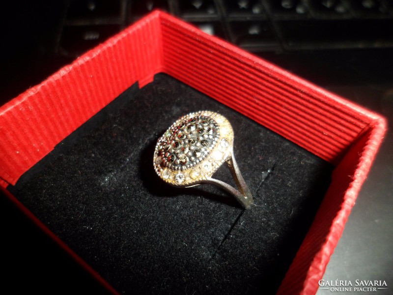 Silver ring / marcasite