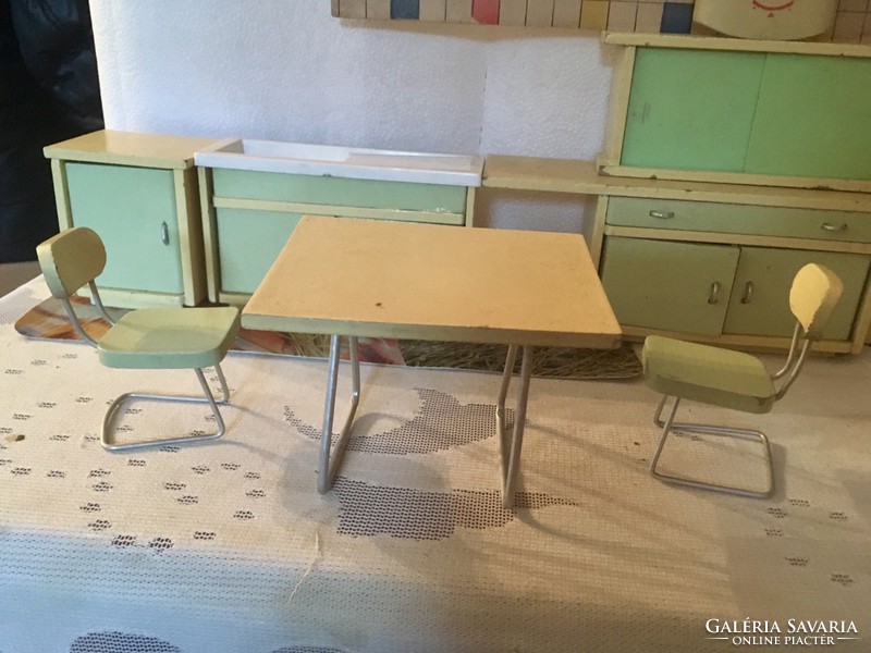 Baby kitchen furniture from the 1950s