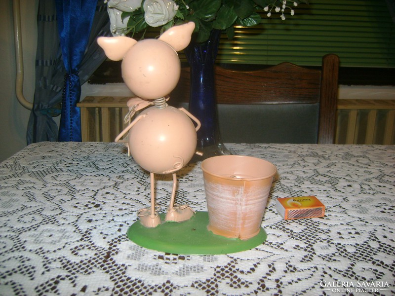 Flower stand, small pot with pig figure made of metal - the figure can be moved