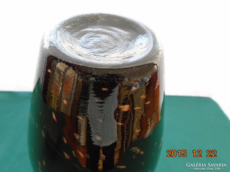 Újszerű Kézzel készített  különleges irizáló arany zárványokkal címkés Fekete üveg váza 29 cm