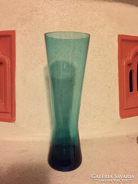 Wagenfeld - diabolo-like turquoise glass vase - design piece (91)