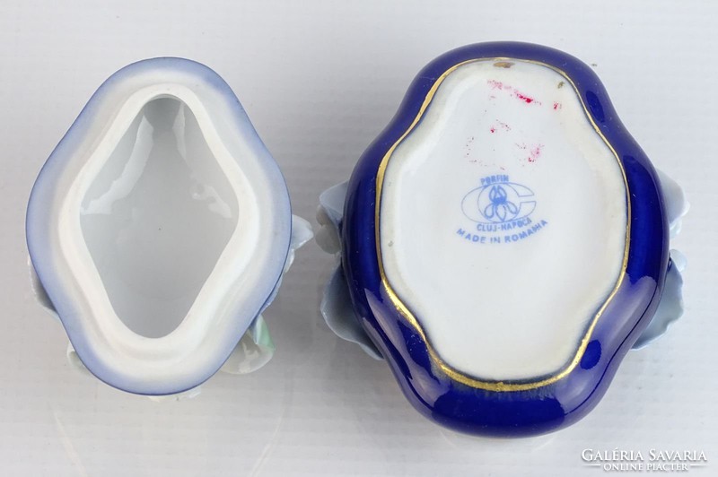 0K962 Régi jelzett kék porcelán ékszertartó