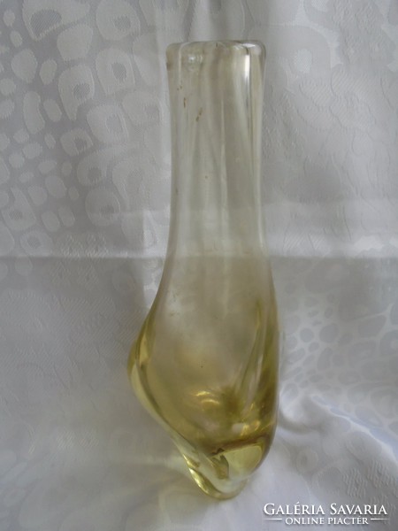 Érdekes Bohemia 3 csúcsos üveg váza