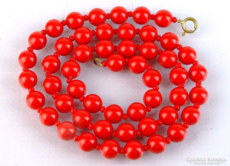 0L405 Régi piros női nyaklánc gyöngysor 60 cm