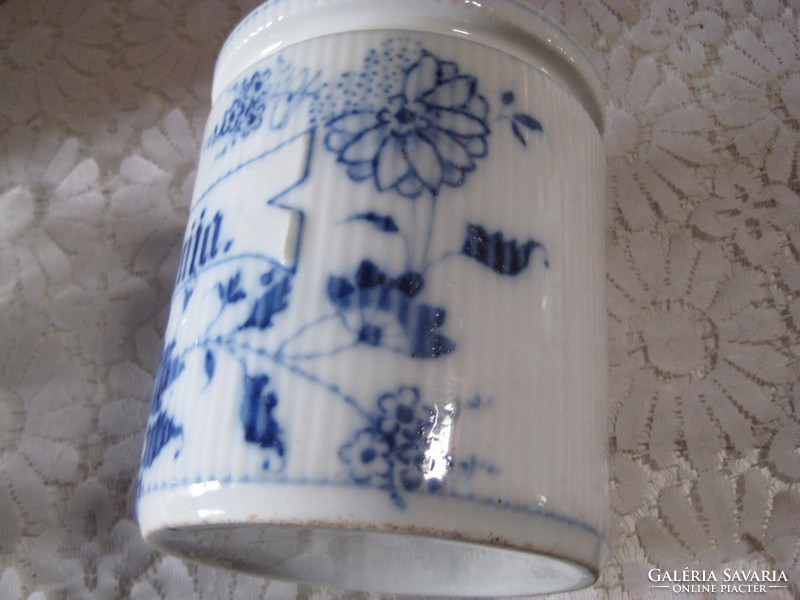 Antique apothecary vessel, probably from Meissen