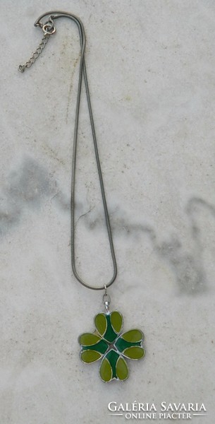 Four-leaf fire enamel pendant with necklace