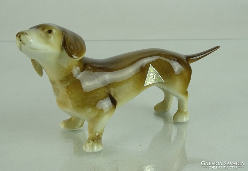 0K114 Royal Dux porcelán tacskó kutya