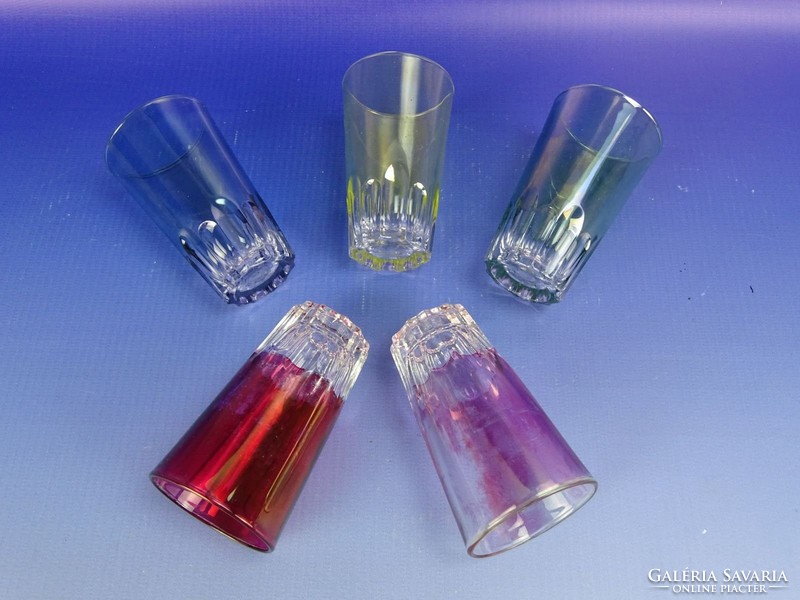 0H374 Régi színes üveg stampedlis pohárkészlet 5db