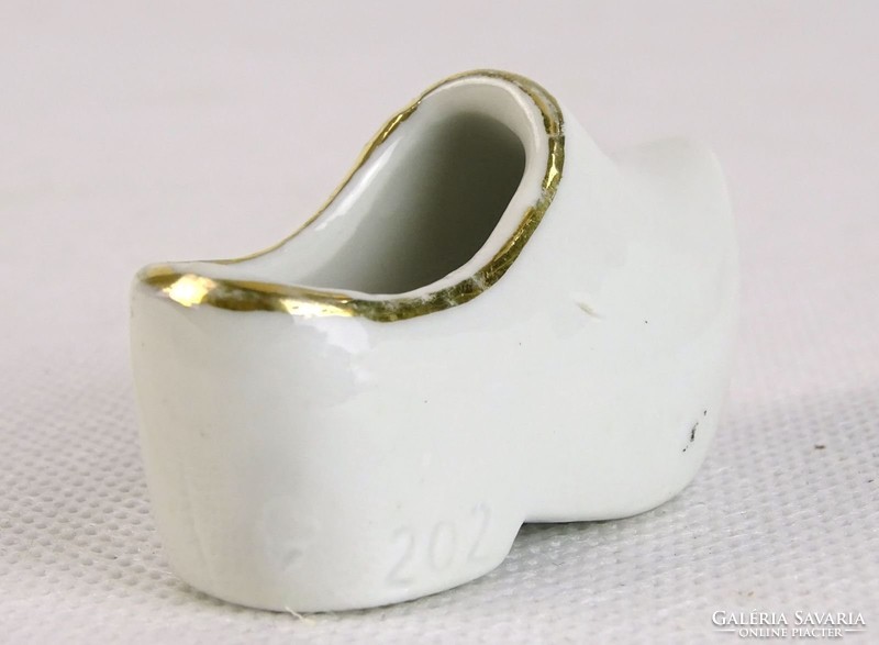 0L813 Régi porcelán cipő Sächsische Schweiz