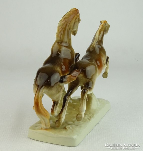0L720 Royal Dux porcelán ló szobor