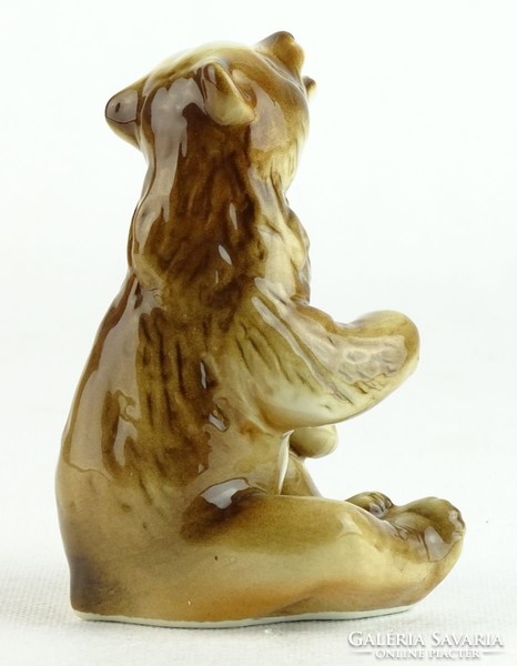 0L806 Royal Dux porcelán medve figura