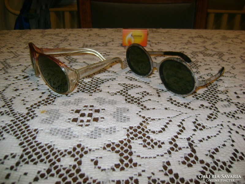 Retro sunglasses - two pieces together