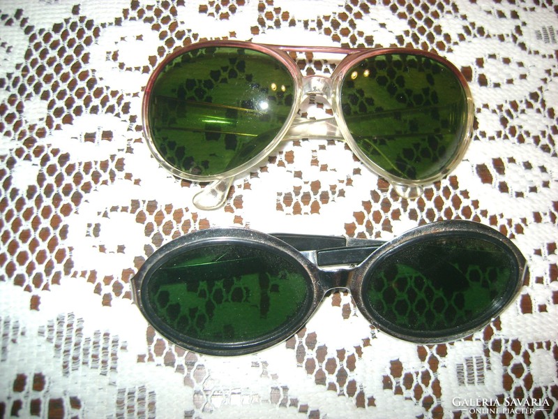 Retro sunglasses - two pieces together