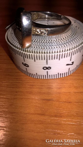 Egyedi, gyönyörű ródiumozott ezüst gyűrű peridot és topáz kővel - Klugex ékszer