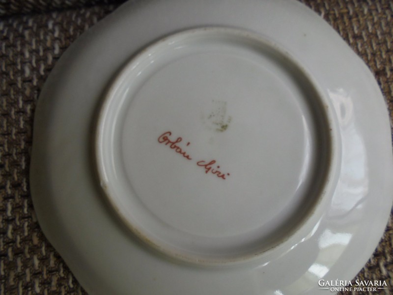 Zsolnay porcelán virágos teás csésze+alj (Orbán Gizi szignó)