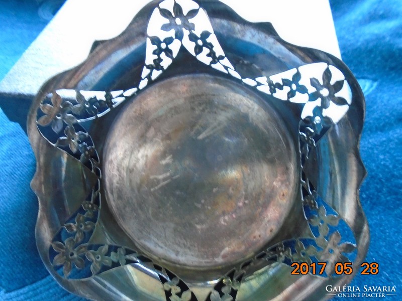 Antique Art Nouveau patinated openwork flower pattern in silver plated alpaca bowl