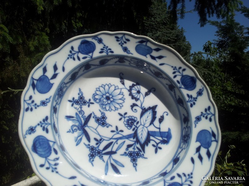 Meissen pattern plate