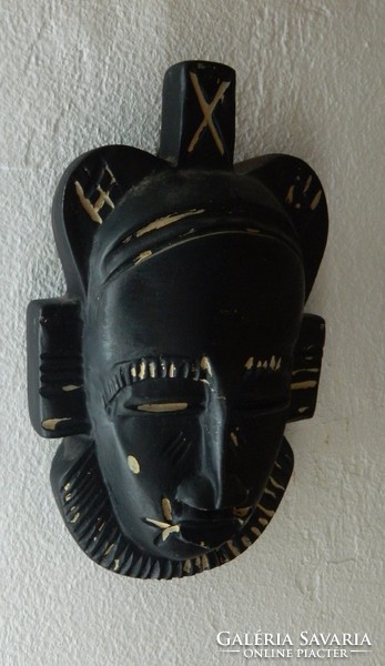 Keleti törzsi maszk fali szobor