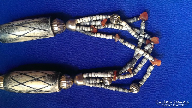 Artdeco csontból és karneolból készült nyaklánc