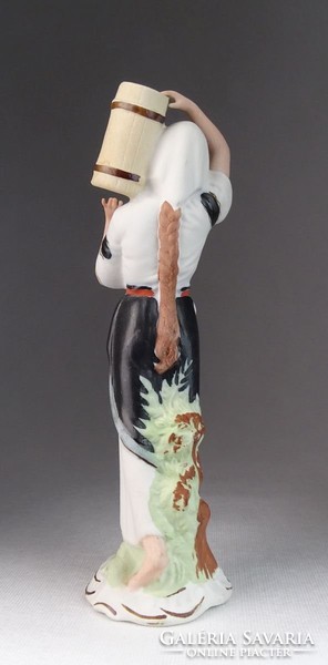 0M632 Biszkvit porcelán vízhordó lány figura 23 cm