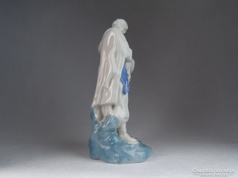 0M637 Régi legény és menyecske porcelán szobor