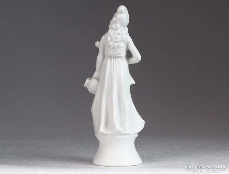 0M663 Régi Hébé ifjúságistennő porcelán szobor