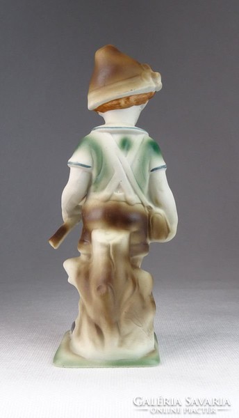 0M715 Biszkvit porcelán cserkész fiú figura 19 cm