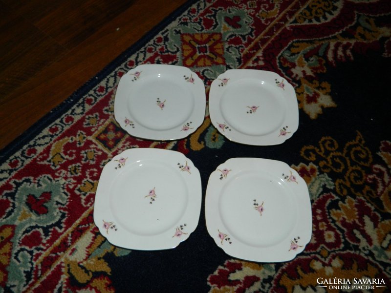 Antik elegáns sütis tányérok 4 db