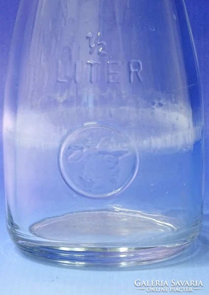 0M737 Fél literes üveg bor kínáló 21.5 cm