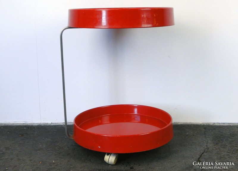 0E680 Retro gurulós piros design körasztal
