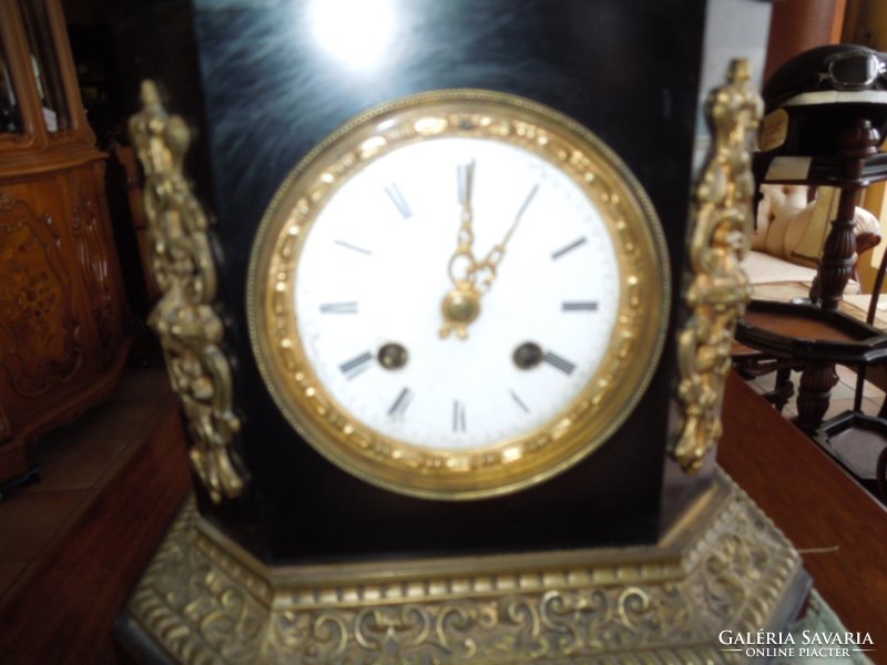 Antik francia kandalló óra (bronz)