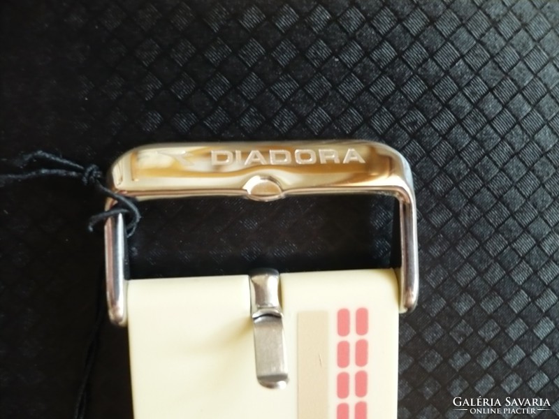 Diadora, japán kvarc szerkezetű, sportos férfi óra