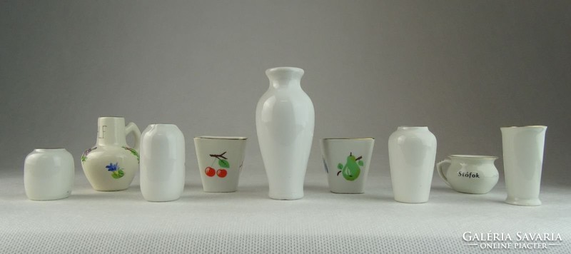 0N280 Régi kis méretű porcelán váza csomag 9 darab