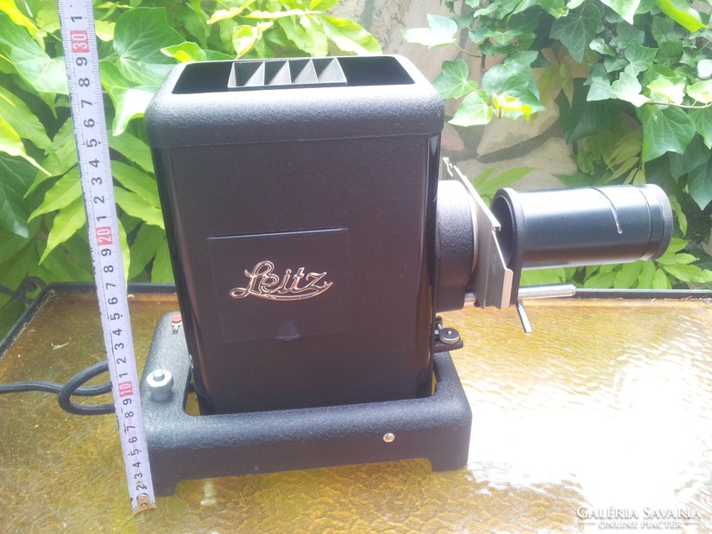 Leitz projector